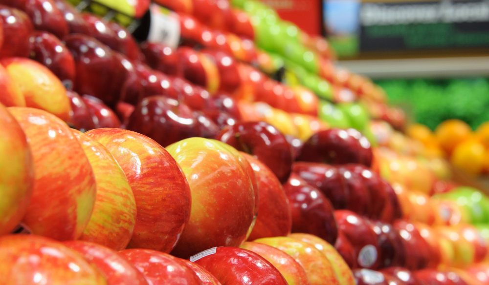 Apples in a grocery store
